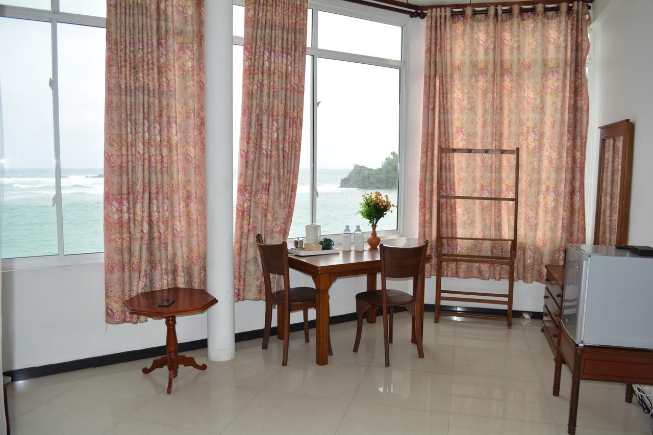 Sayurima Beach Hotel Ahangama Zewnętrze zdjęcie